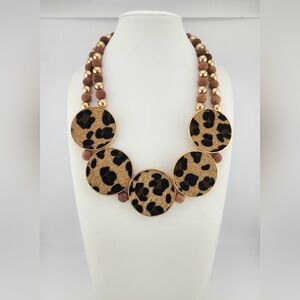 1946 Leopard Print Statement Necklace